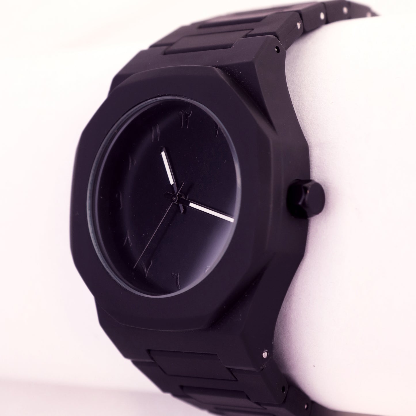 Arabic Black Aura Watch – Minimalist Stealth Design