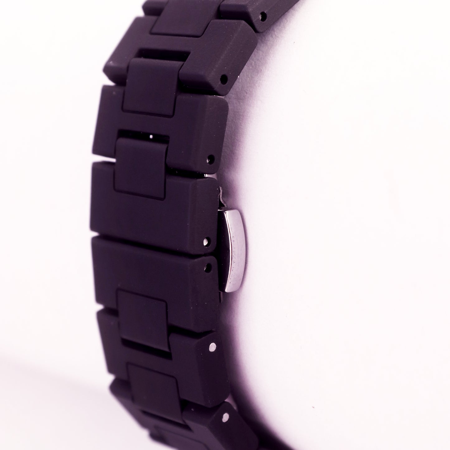 Arabic Black Aura Watch – Minimalist Stealth Design
