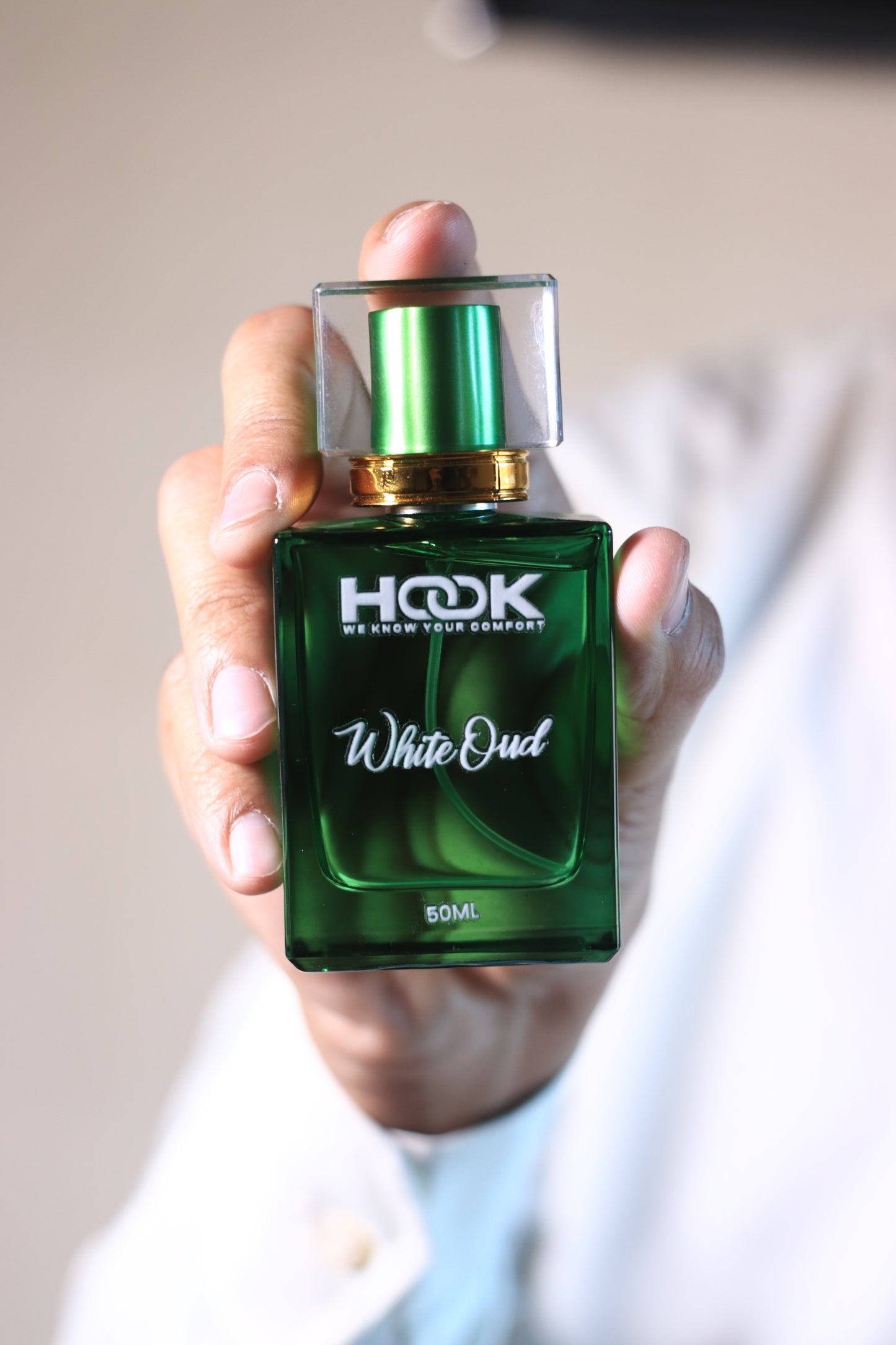 White Oud – Luxury Long-Lasting Oud Perfume